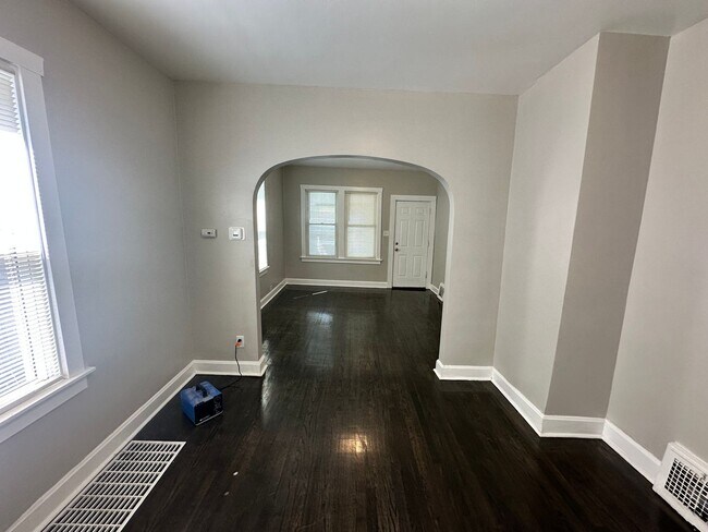 Foto del edificio - 4907 Tod Ave