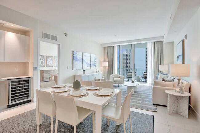 Foto del edificio - 3100 N Ocean Dr