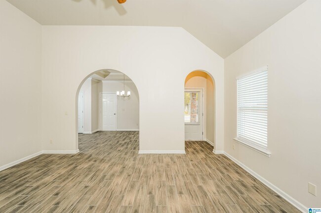 Building Photo - 6459 Southern Trace Dr