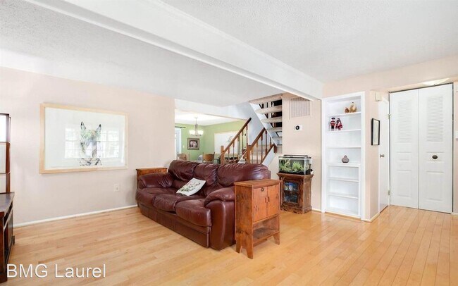 Foto del edificio - 3 br, 2.5 bath House - 19718 Framingham Dr