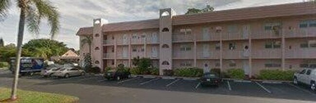 Foto del edificio - ***NORTH NAPLES***FIRST FLOOR*** 2 BEDS/2 ...