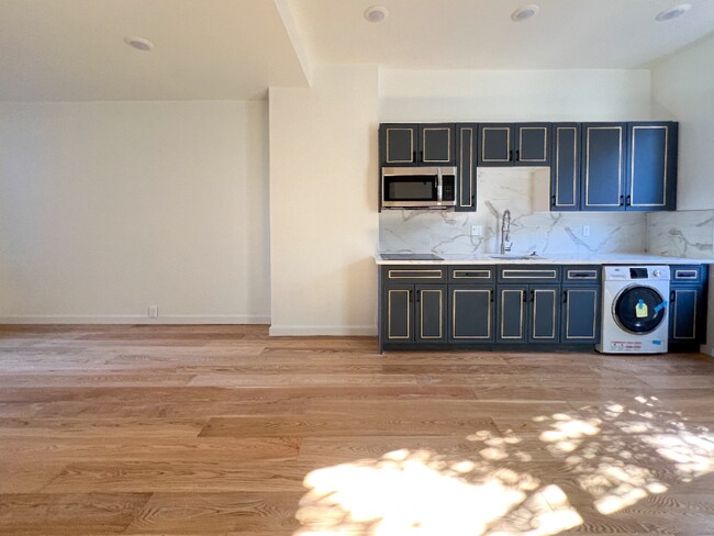 Foto del edificio - 2129 Pine St