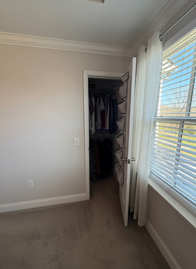 Foto del edificio - 1037 Milson Ln