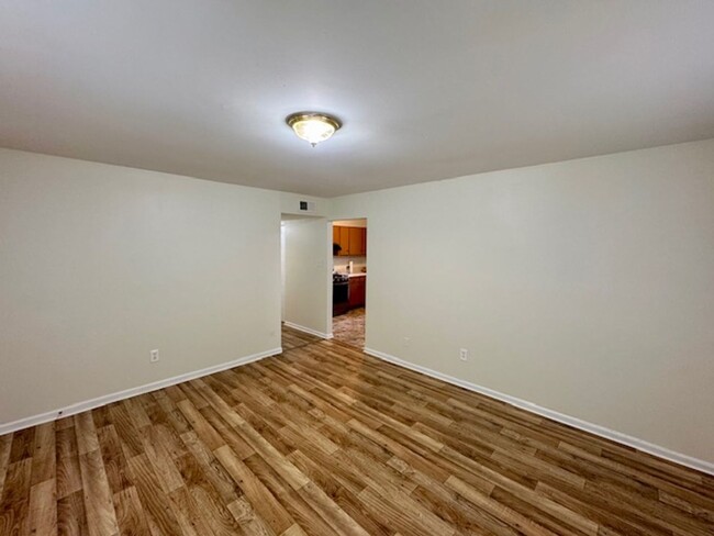 Building Photo - $500 off May! Call for details.