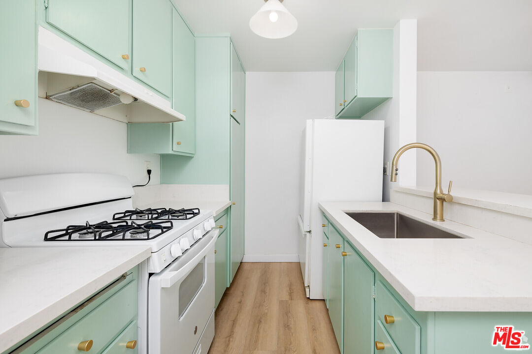 Foto principal - 114 S Gramercy Pl