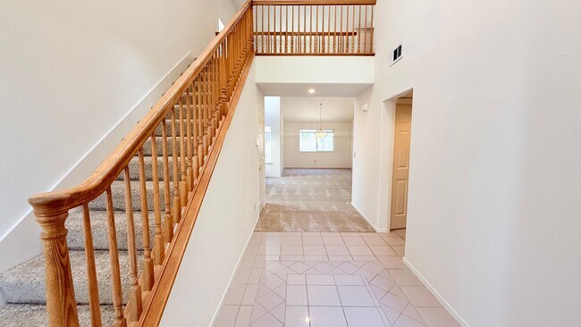 Building Photo - Move-in Ready, 3BD/2.5BA, Two-Story Townhome at Vista Pointe in San Ramon- Available NOW!