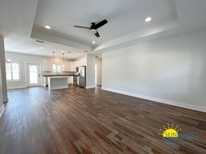 Building Photo - 3124 Pinot Way