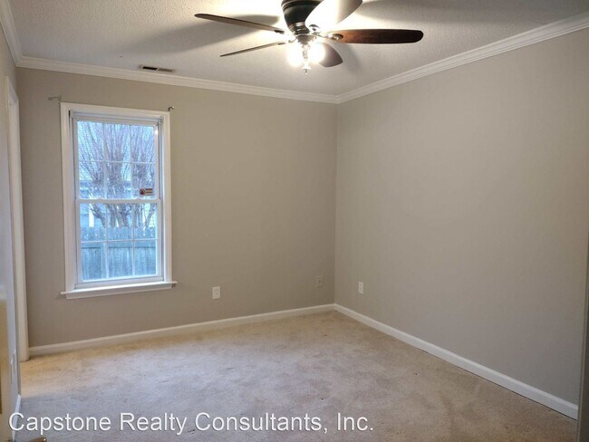 Building Photo - 3 br, 2 bath House - 110 Sir Charles Ct.