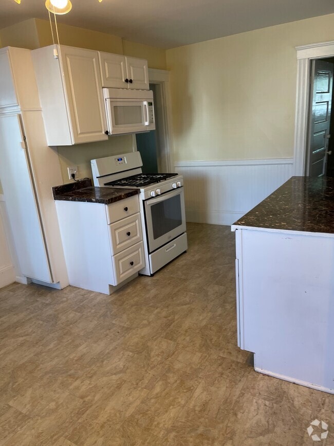 Apartments For Rent in Amesbury, MA 55 Rentals