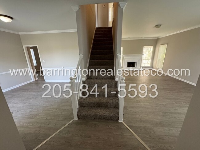 Building Photo - 4451 Englewood Rd