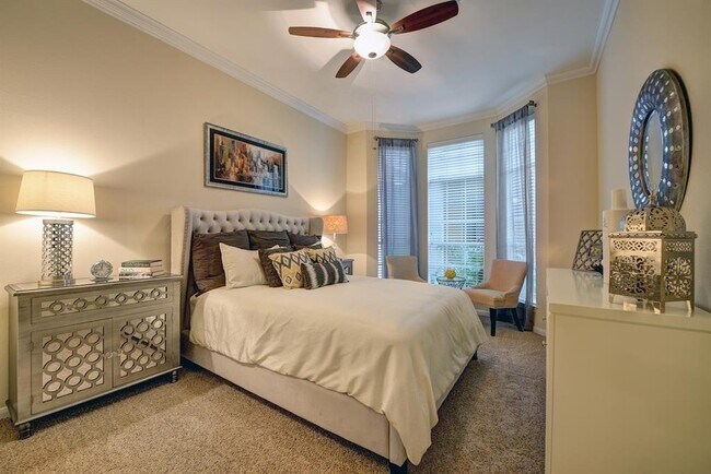 Foto del edificio - 5353 Memorial Dr