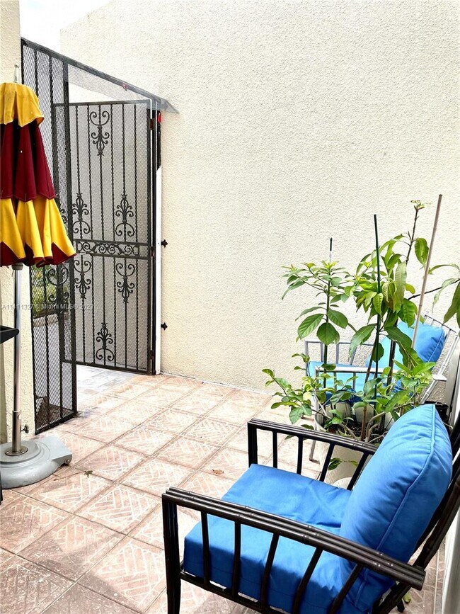 Foto del edificio - 7022 Edgemere Terrace