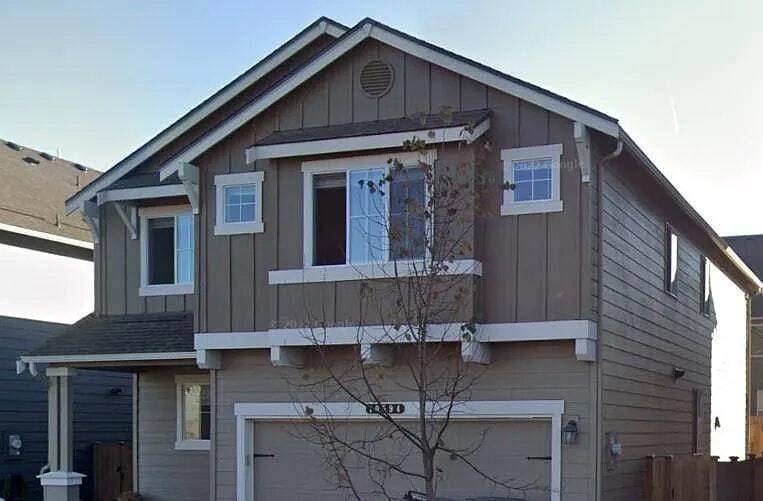 Primary Photo - 10594 189th St E
