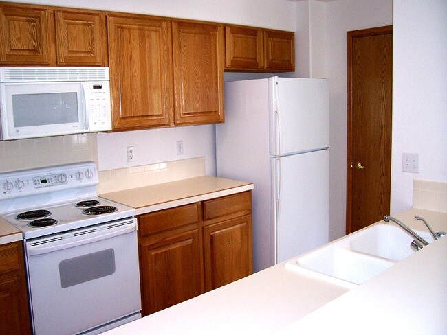 Foto del edificio - 5151 E Boardwalk Dr