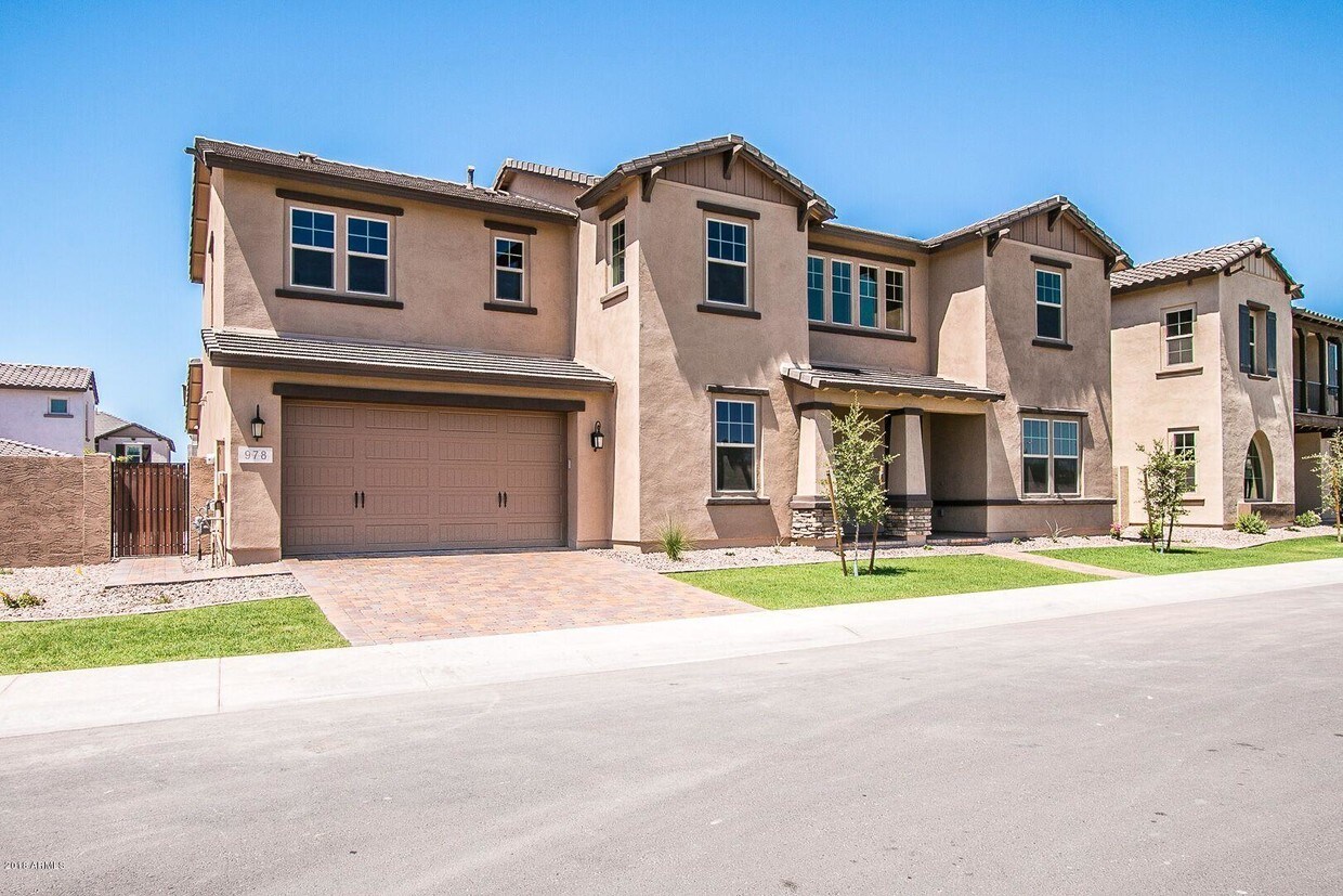 Foto principal - 978 W Kaibab Dr