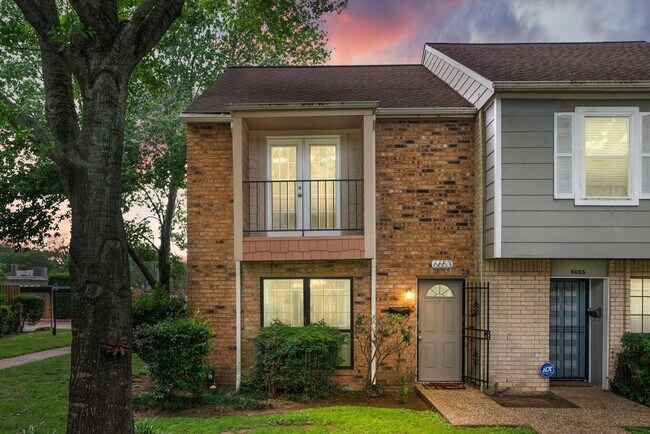 Foto del edificio - 6653 Wanda Ln