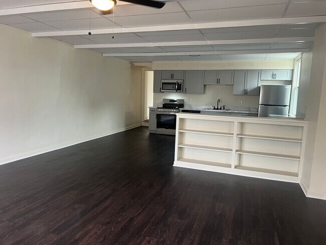 Foto del edificio - 758 W King St