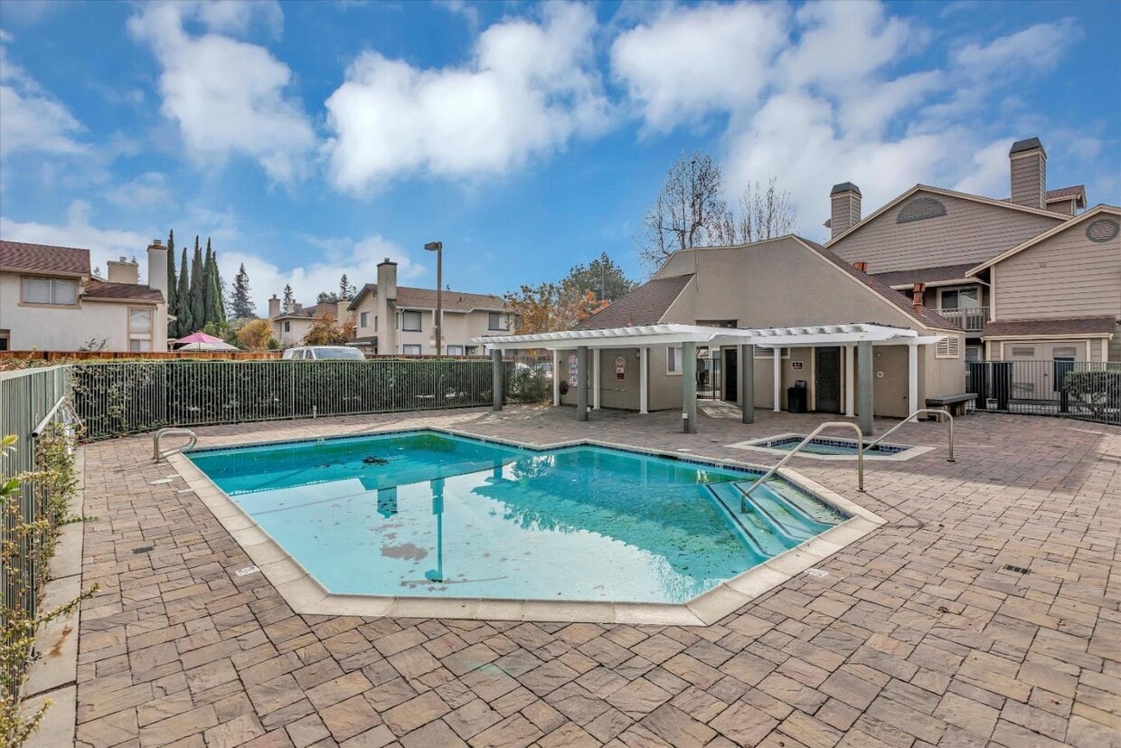 Primary Photo - 2489 Jubilee Ln