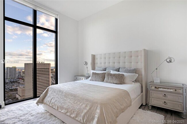 Foto del edificio - 400 NW 1st Ave