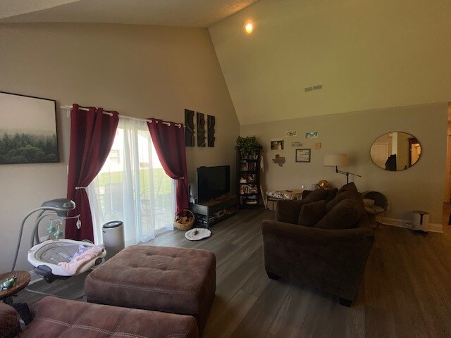 Foto del edificio - 10717 N Park Ave