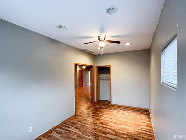 Building Photo - 3891 E Regents Cir