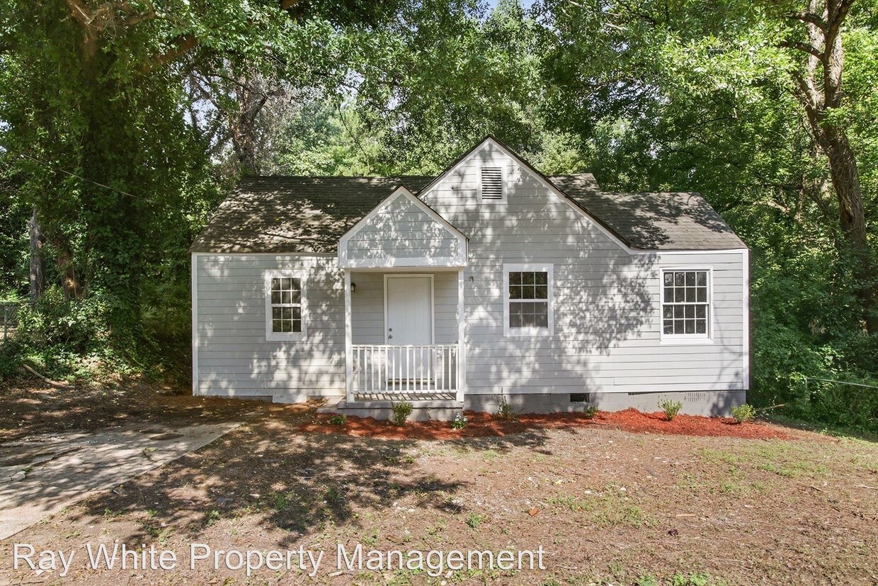 Primary Photo - 3 br, 2 bath House - 1471 Almont Drive SW