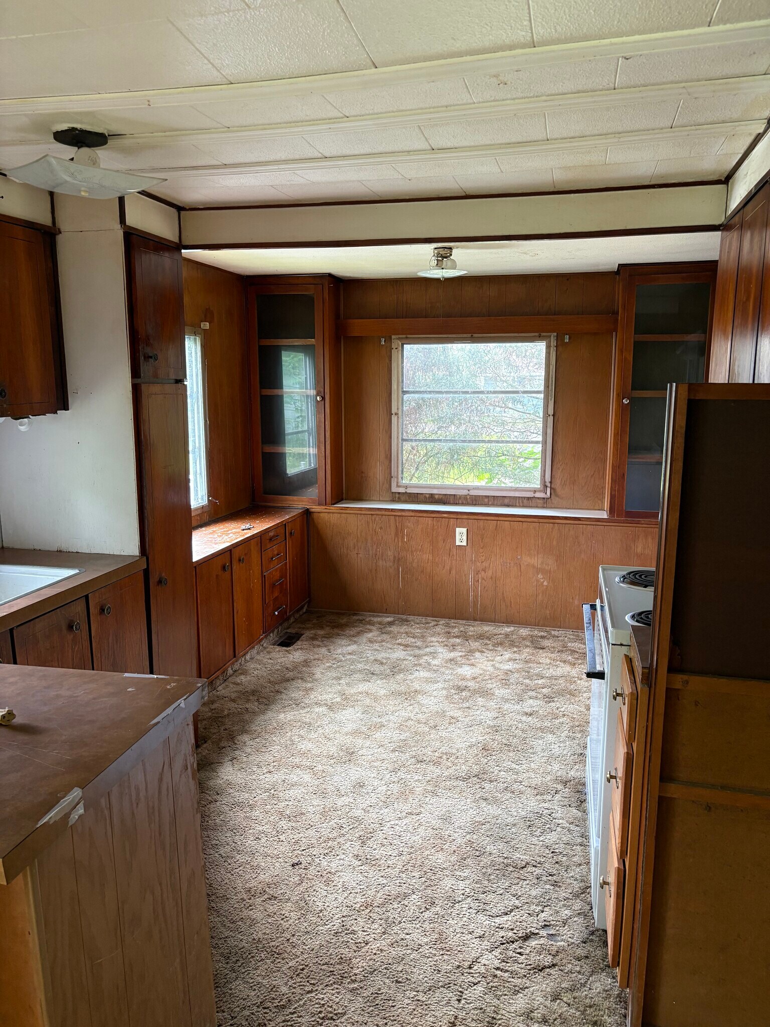 13 Electric St Seville, OH 44273 – photo 4