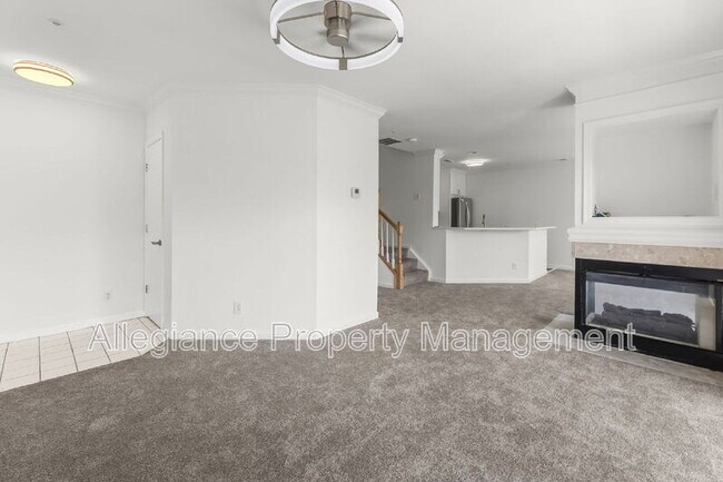 Foto del edificio - 45490 Whistling Terrace