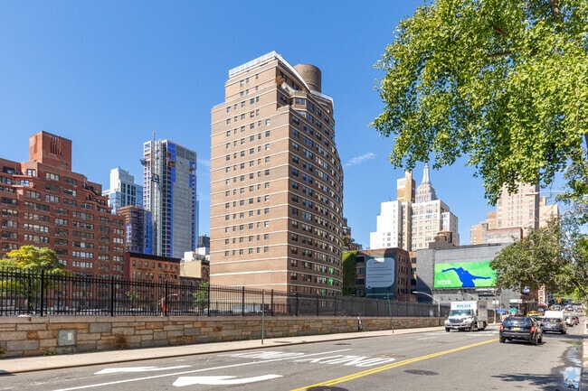 Murray Hill Crescent