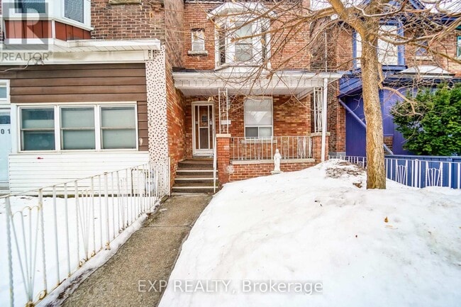 Building Photo - 303 Wallace Ave