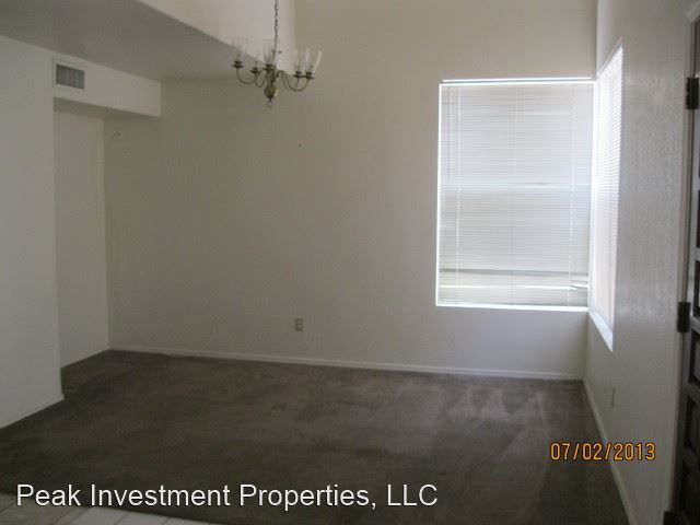 Building Photo - 3 br, 2.5 bath House - 3920 EAST GAIL DR