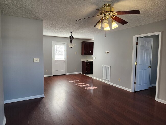 Foto del edificio - 3264 N Senseney Cir