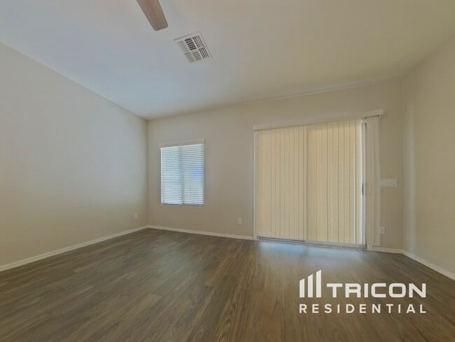 Building Photo - 42 N 193rd Ave