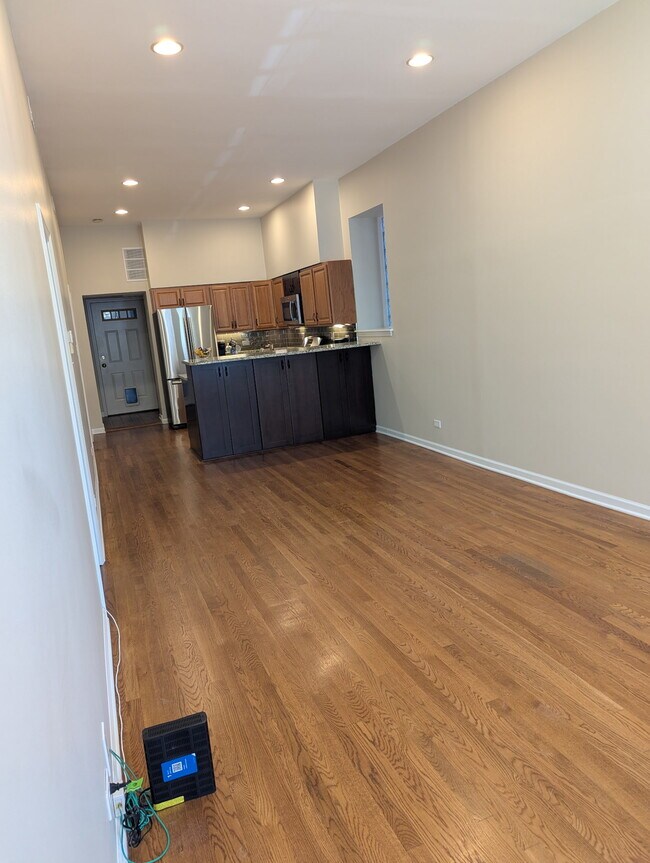 Foto del edificio - 1255 N Honore St