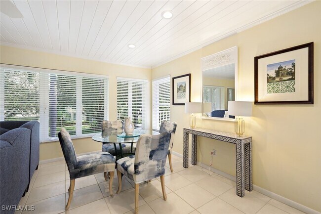 Foto del edificio - 286 4th St S