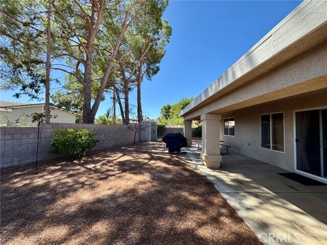 Foto del edificio - 18015 Wildwood Dr