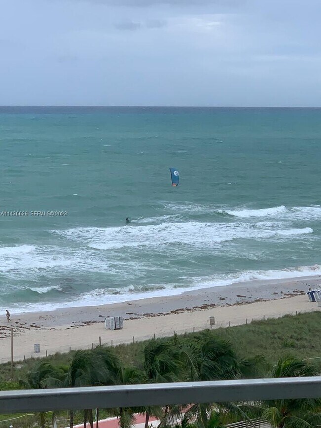 Building Photo - 5151 Collins Ave