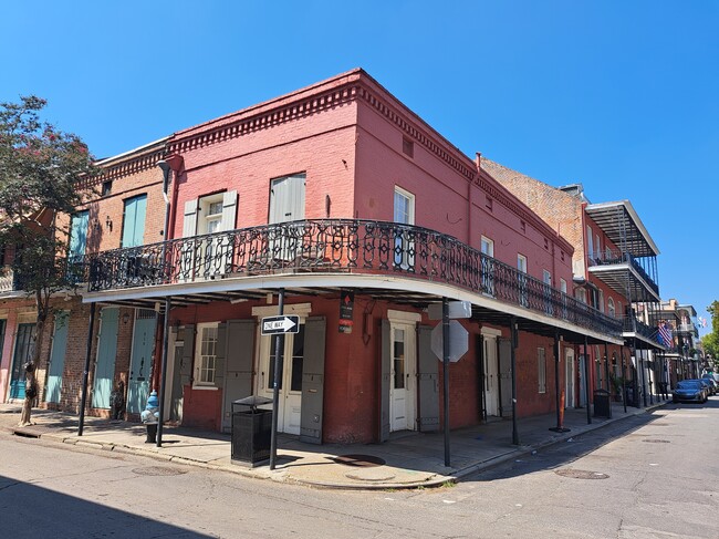 Foto del edificio - 945 Chartres St