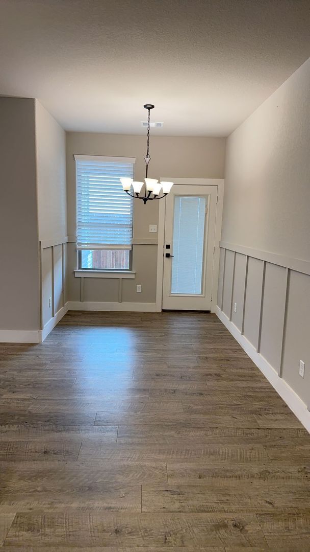 Foto del edificio - 3/2/2 GODLEY ISD - CUSTOM Upgrades Pets Welcome Commuter Friendly