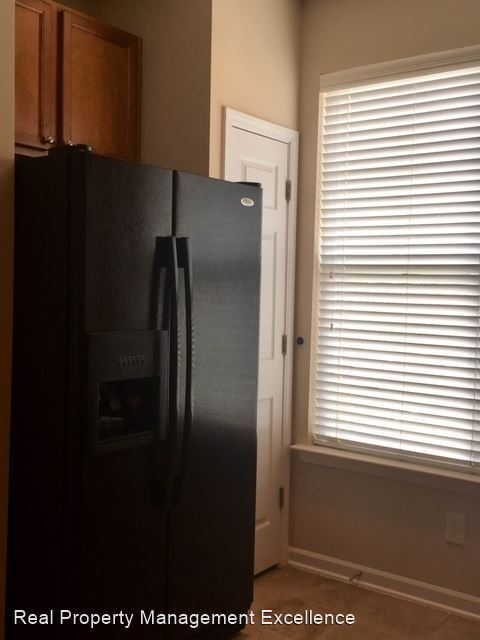 Foto del edificio - 2 br, 2.5 bath House - 2829 Corbett Grove Dr.