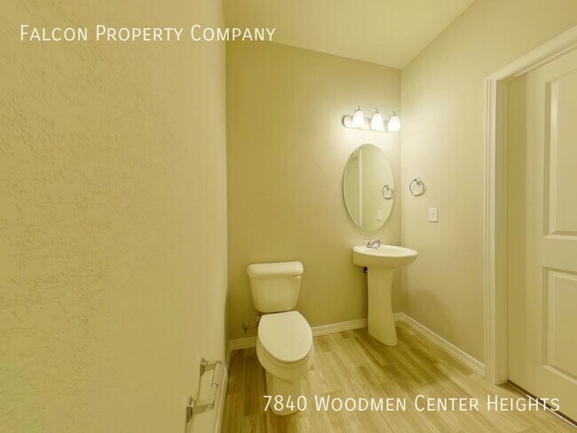 Foto del edificio - Beautiful new build - Lease Pending!