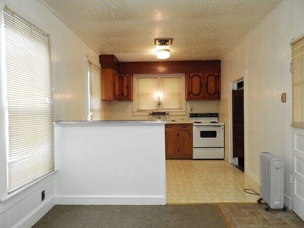 Building Photo - 1086 Plank Rd.