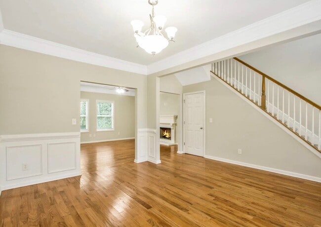 Foto del edificio - 2517 Brentford Pl