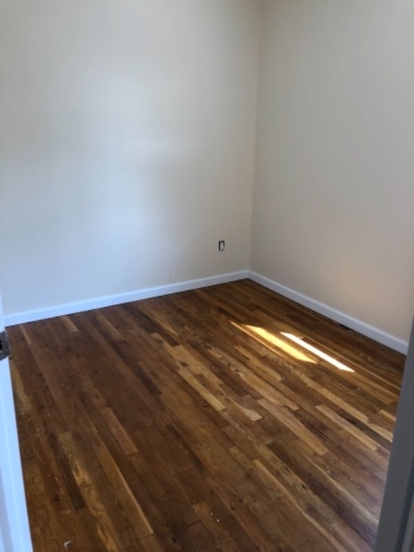 Foto del edificio - 71-16 73rd St