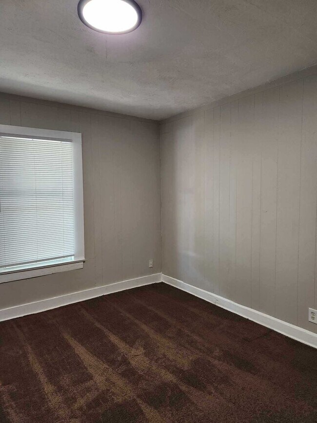 Foto del edificio - A beautiful, newly renovated 2 bed 1 bath!