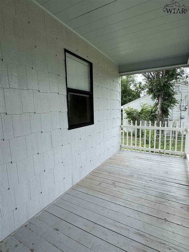 Building Photo - 1113 Sunset Ln