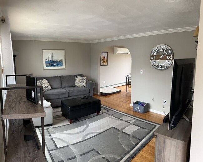 Living room - 11 Hyde St