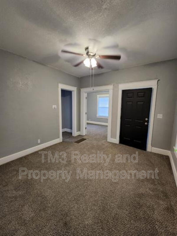 Foto del edificio - 2512 N 12 St