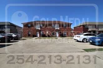 Building Photo - 1106 Leslie Cir