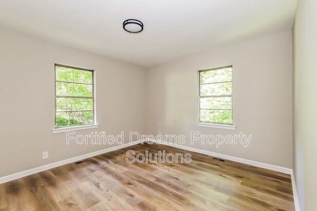 Foto del edificio - 3680 Yale Ave